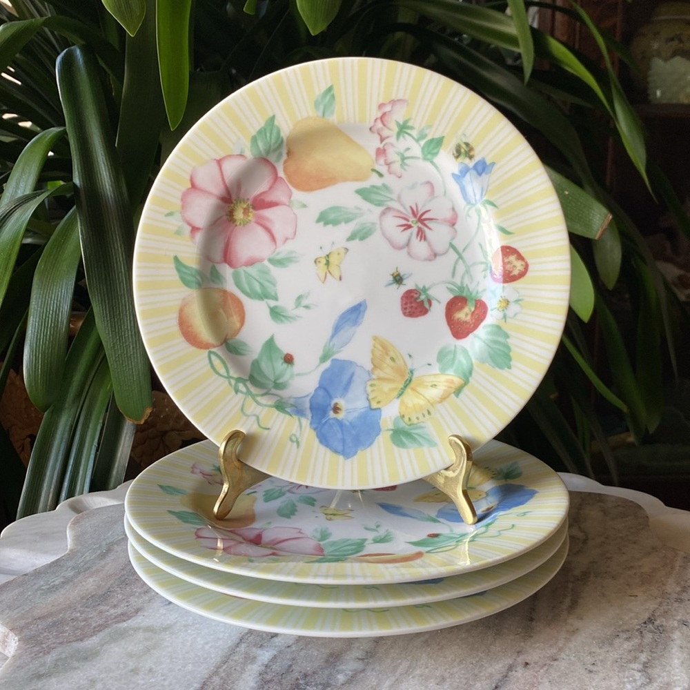 Vintage Set of 4 Pfaltzgraff Grandma's Kitchen Dishes 8.25” Striped Lunch Plates
